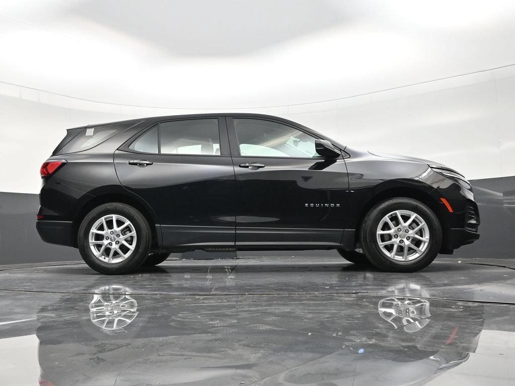 Used 2024 Chevrolet Equinox LS w/ Driver Confidence II Package FWD image 22