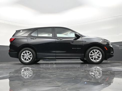 Used 2024 Chevrolet Equinox LS w/ Driver Confidence II Package FWD image 22