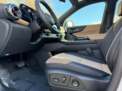 New 2026 Chevrolet Equinox ACTIV image 18