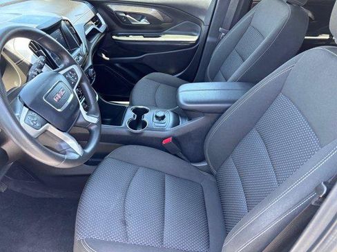Used 2024 GMC Terrain SLE FWD image 16