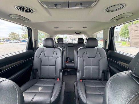 Used 2022 Kia Telluride EX w/ EX Premium Package FWD image 30