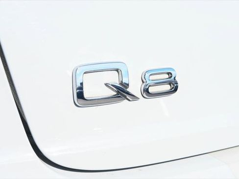 Used 2023 Audi Q8 Premium AWD/4WD image 19
