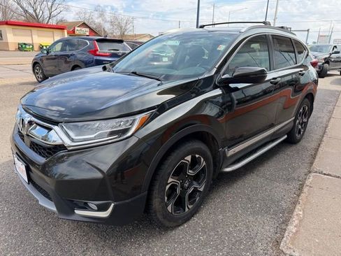 Used 2018 Honda CR-V Touring image 3