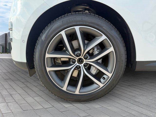 New 2027 Land Rover Range Rover Sport SE AWD/4WD image 9