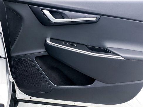 Used 2023 Kia EV6 Light image 32