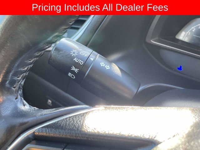 Used 2017 MAZDA MAZDA3 Touring w/ Popular Equipment Package FWD image 29