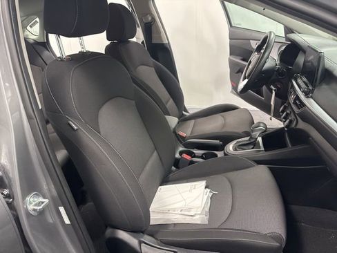 Used 2023 Kia Forte LXS FWD image 18