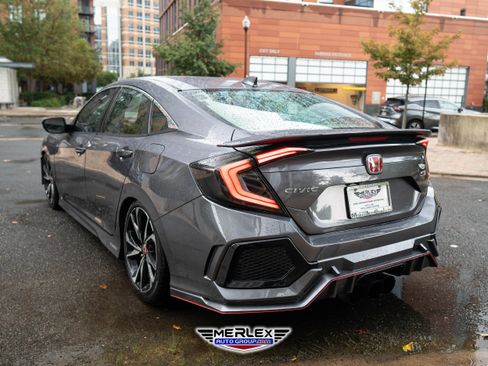 Used 2018 Honda Civic Si image 5