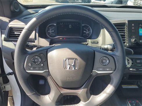Used 2023 Honda Passport EX-L image 16