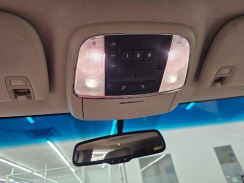 Used 2012 Jeep Grand Cherokee Laredo w/ Laredo E Group image 22