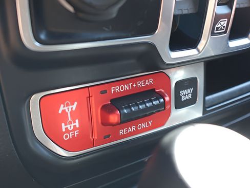 Used 2019 Jeep Wrangler Unlimited Rubicon AWD/4WD image 25