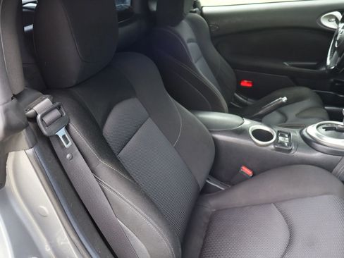 Used 2013 Nissan 370Z Roadster image 38