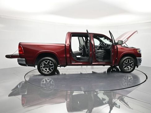 Used 2025 RAM 1500 Laramie AWD/4WD image 47
