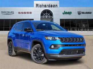 New 2026 Jeep Compass Latitude video 1