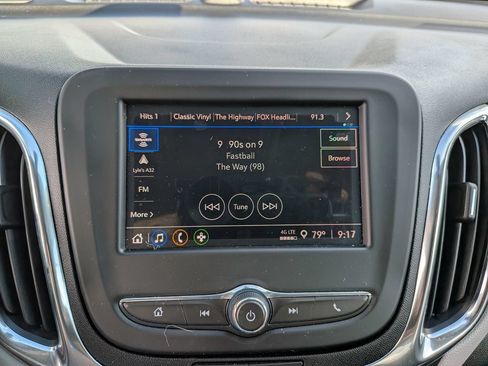 Used 2024 Chevrolet Equinox LT FWD image 25