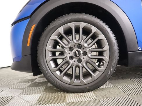 Certified 2025 MINI Cooper S image 27