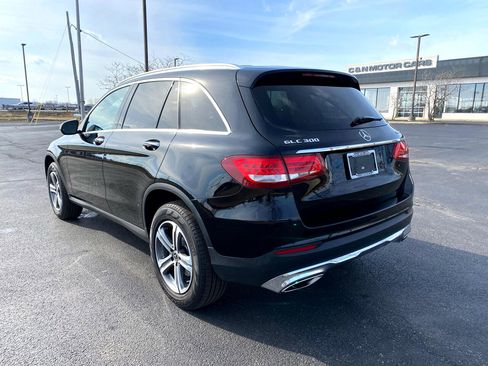 Used 2019 Mercedes-Benz GLC 300 4MATIC w/ Premium Package image 7