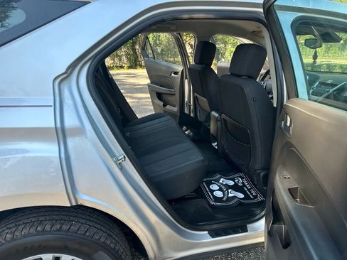 Used 2013 Chevrolet Equinox LS image 4