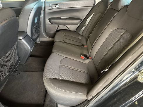 Used 2019 Kia Optima LX FWD image 21