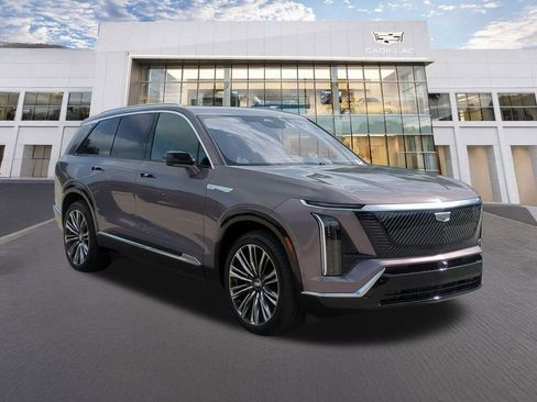 Used 2026 Cadillac Vistiq Premium Luxury image 3