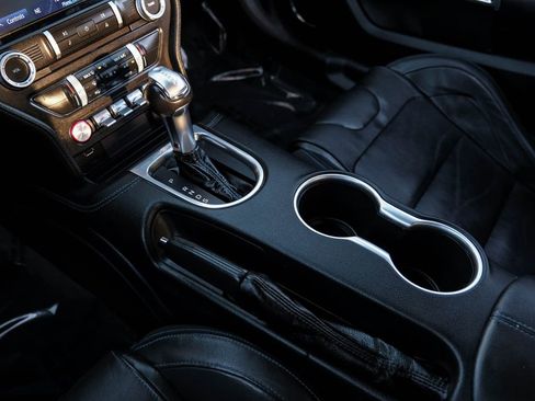 Used 2020 Ford Mustang GT Premium w/ Equipment Group 401A image 21