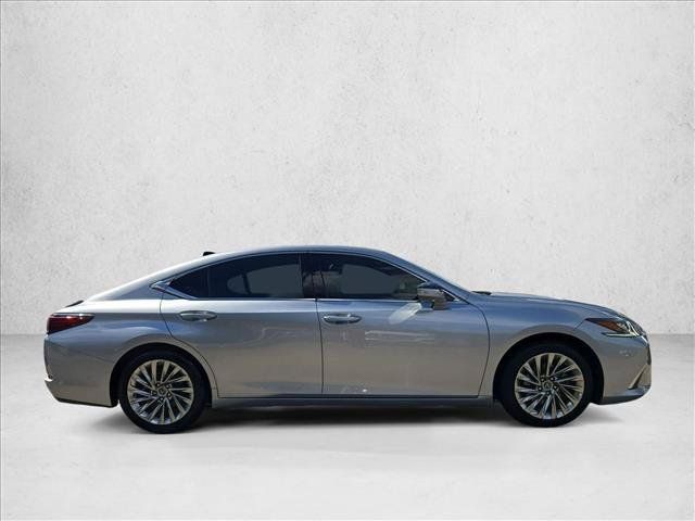 Used 2023 Lexus ES 350 Ultra Luxury w/ Accessory Package (Z2) FWD image 4