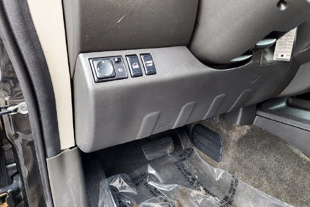 Used 2018 Nissan Frontier PRO-4X AWD/4WD image 24