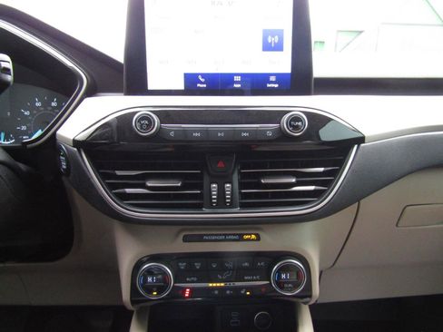 Used 2021 Ford Escape SEL image 13