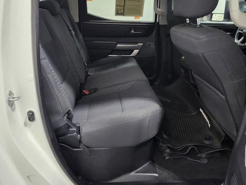 Used 2022 Toyota Tundra SR5 w/ SR5 Convenience Package image 12