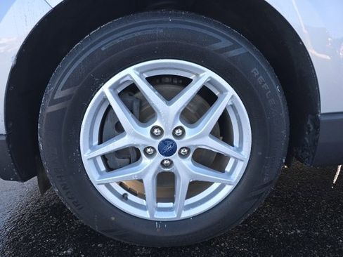 Used 2021 Ford Edge SEL w/ Convenience Package image 10