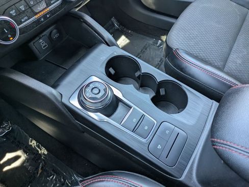 Certified 2025 Ford Escape ST-Line FWD image 12