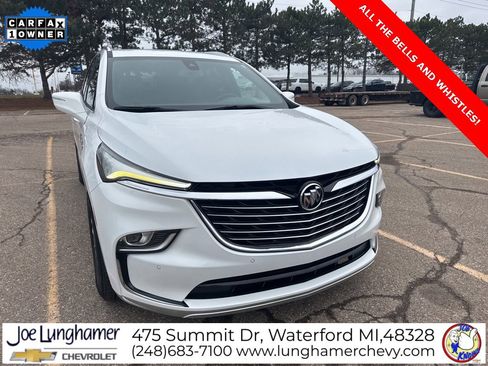 Used 2023 Buick Enclave Essence image 1