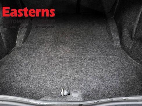 Used 2022 Dodge Challenger R/T Scat Pack w/ Scat Pack Stripe image 9