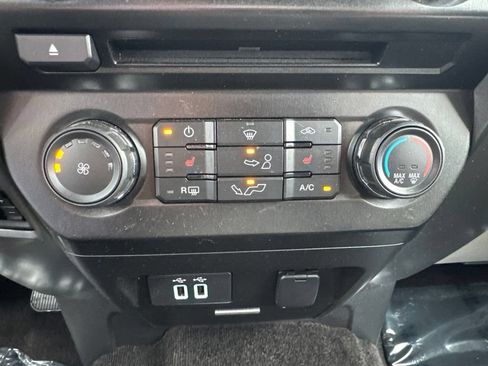 Used 2017 Ford F150 XLT w/ Equipment Group 302A Luxury AWD/4WD image 7