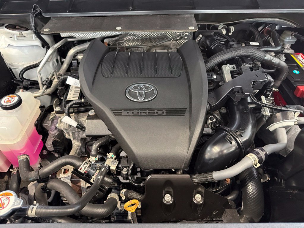Used 2023 Toyota Highlander L FWD image 34
