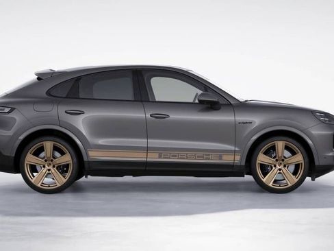 Certified 2024 Porsche Cayenne Coupe AWD/4WD image 6