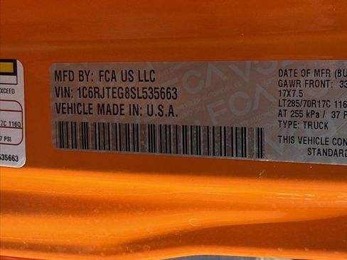 New 2025 Jeep Gladiator Mojave w/ Convenience Group image 26