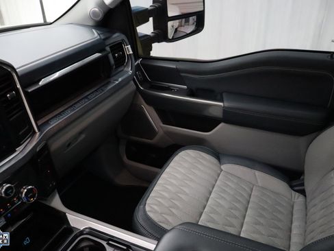Certified 2023 Ford F450 Limited AWD/4WD image 24