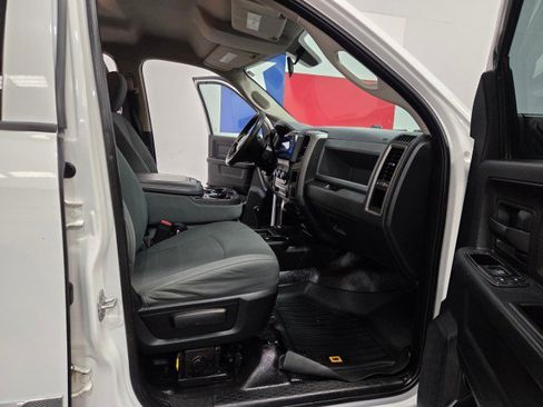 Used 2013 RAM 3500 Tradesman w/ Chrome Appearance Group image 8