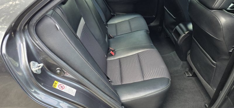 Used 2012 Toyota Camry SE FWD image 31