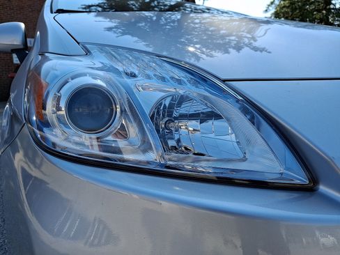 Used 2011 Toyota Prius Three image 9