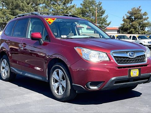 Used 2015 Subaru Forester 2.5i Premium w/ All-Weather Package AWD/4WD image 2