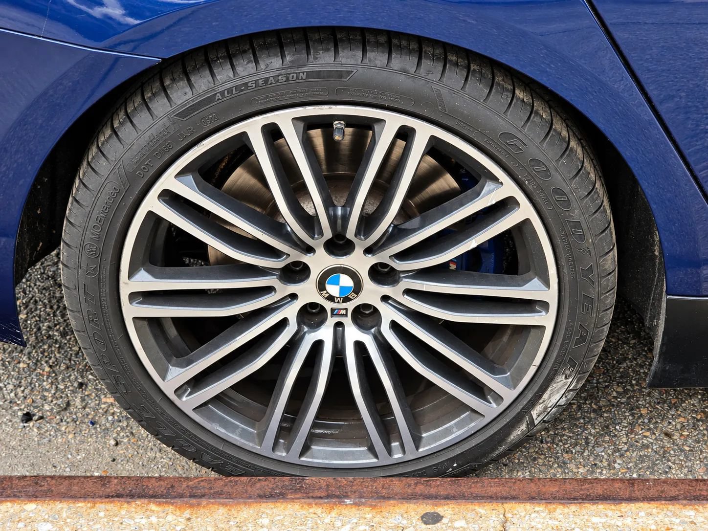 Used 2019 BMW M550i xDrive w/ Premium Package 2 AWD/4WD image 14