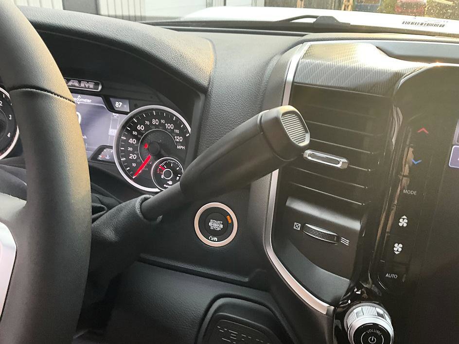 New 2027 RAM 3500 Big Horn AWD/4WD image 19