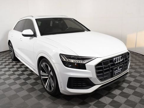 Used 2019 Audi Q8 Prestige w/ Luxury Package AWD/4WD image 9