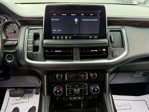 Used 2021 Chevrolet Tahoe Z71 w/ Z71 Signature Package AWD/4WD image 13