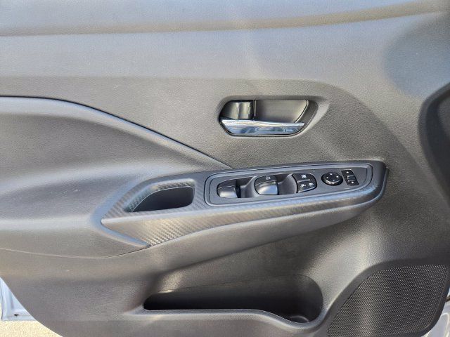 Used 2025 Nissan Versa SV FWD image 34