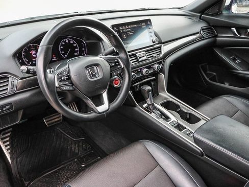 Used 2018 Honda Accord Sport image 27