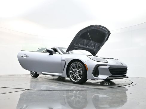 Used 2025 Subaru BRZ Premium image 31