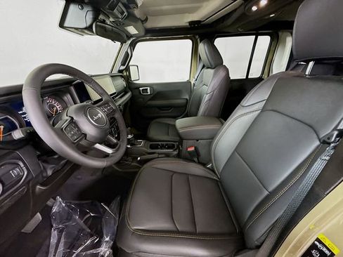 New 2025 Jeep Gladiator Sport image 19